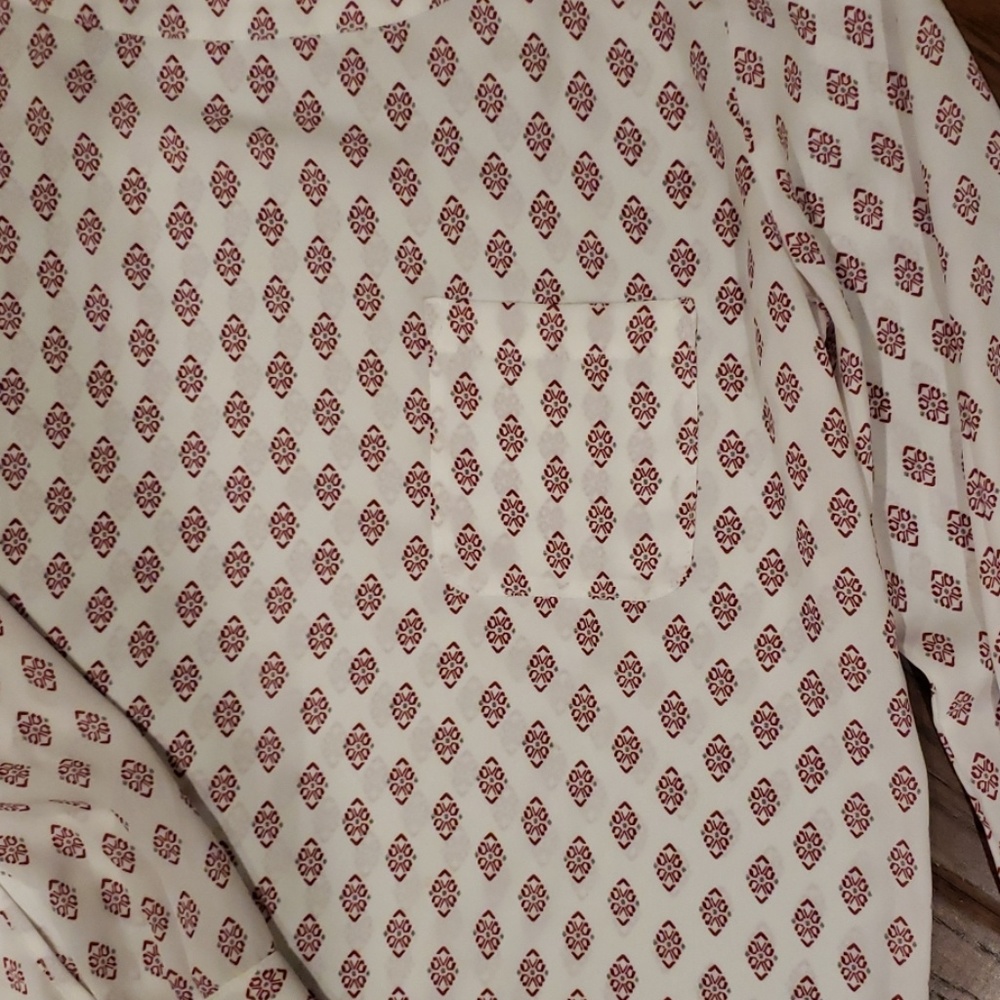 Top - Picture 2 of 3